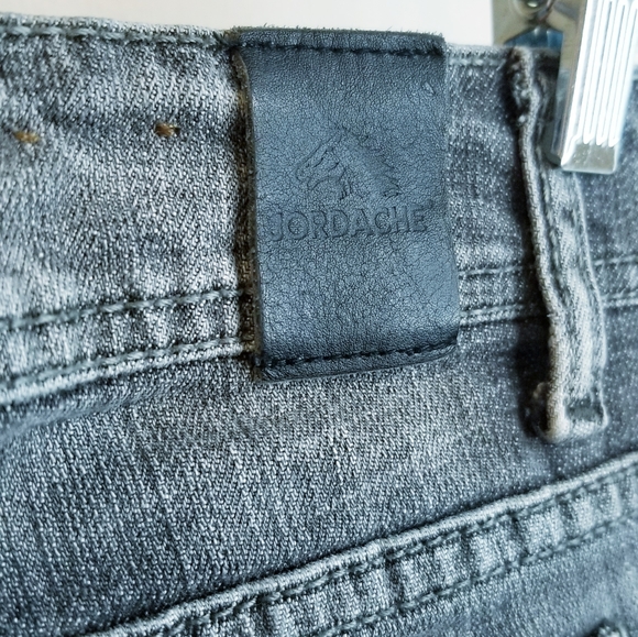 JORDACHE Legacy Morgan Slim Straight Jeans - Picture 9 of 16